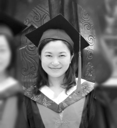 美麗青島嫚成中國首位國學博士 武漢大學畢業