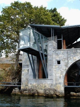 曝舞蹈家楊麗萍建房污染洱海 鎮政府頭疼