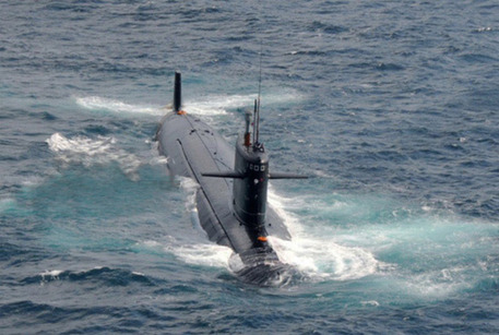 資料圖：中國海軍091級核潛艇訓(xùn)練。