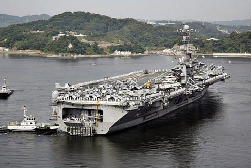 長駐日本的美國海軍“喬治·華盛頓”號航母。