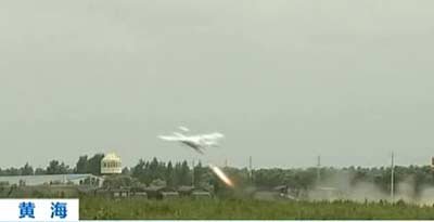 演習(xí)利用炮兵偵校雷達(dá)、無(wú)人機(jī)等裝備進(jìn)行戰(zhàn)場(chǎng)情報(bào)偵察，有效提升了戰(zhàn)場(chǎng)透明度和信息交換。資料圖