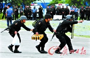 3日，菲律賓警方舉行人質解救演習。
