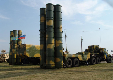 資料圖:俄羅斯S-400防空導彈系統