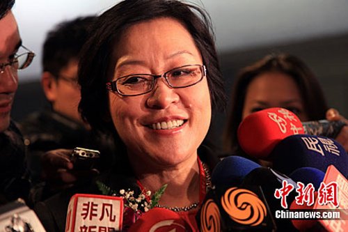 1月6日，劉少奇之女劉亭在臺北出席“第一屆兩岸女企業家高峰論壇”。劉亭現任聯亞集團董事長兼總裁，是次以全國工商聯女企業商會會長名義率團赴臺參加論壇，這也是劉亭首度赴臺。中新社記者 關向東 攝 