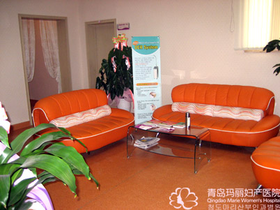 候診休息區