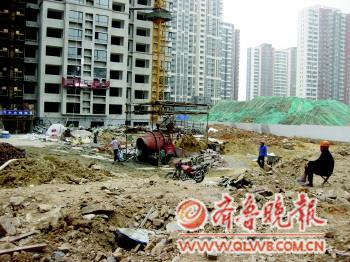 保利地產隱瞞小區(qū)內建垃圾轉運站