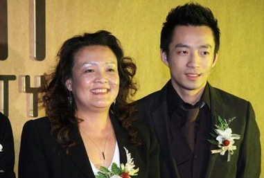 張蘭與兒子汪小菲