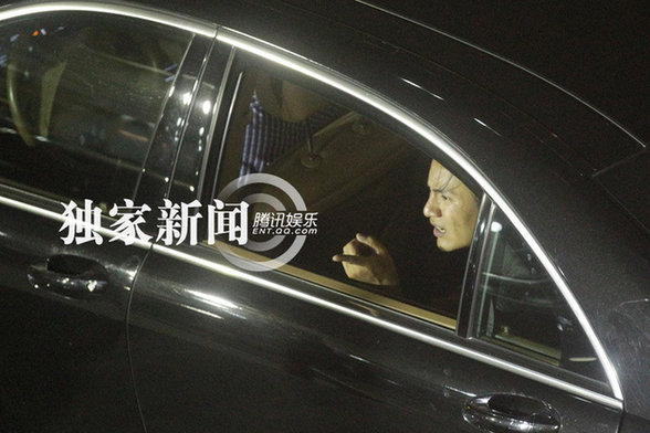 陳坤帶兒子赴宴喝醉 扎小辮拉扯女星丑態百出