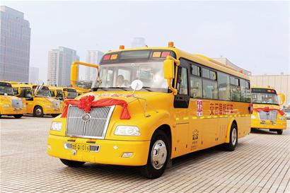 國內首支新能源校車車隊啟用 票價每天兩元