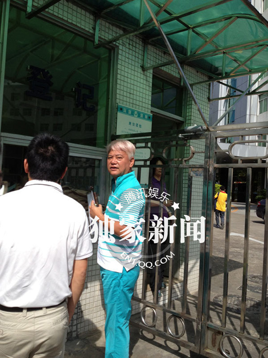 今日上午9點20分左右，陳百祥現身深圳市公安局經濟犯罪偵查局