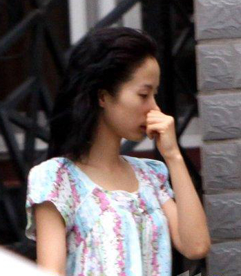 原來女星都愛穿睡衣逛街