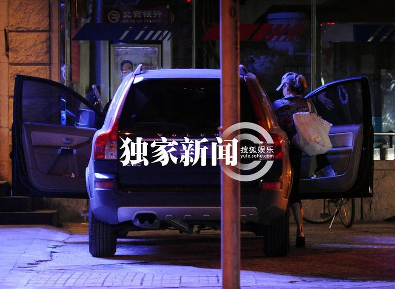 寧靜酒店開房孫儷柳巖美艷現身