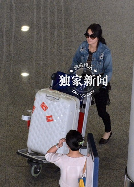 李晨張馨予高調戀愛似作秀 女方再被曝曾離異