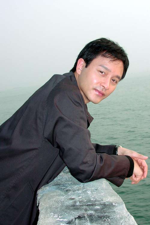 張國榮56歲冥壽歌迷送紙鶴 自殺現場重現揭死因之謎