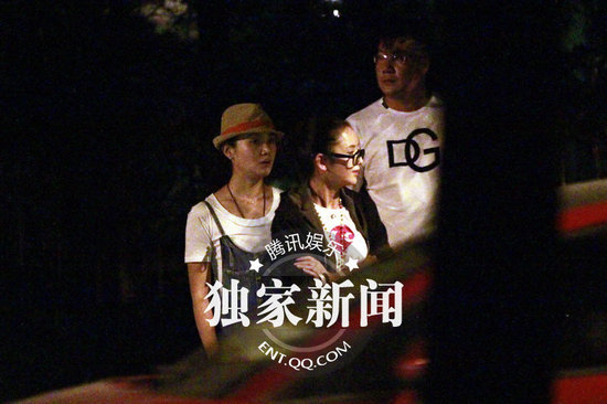 陳思成撇女友獨自會友 佟麗婭素顏變化大臉部發腫