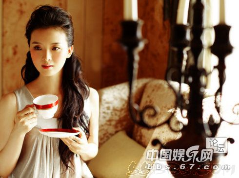 網曝王艷老公王志才傍富婆上位娶小三養眼 罕見結婚照曝光