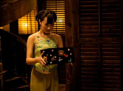 京城四美白冰受英皇力捧 傳已被成龍潛規則