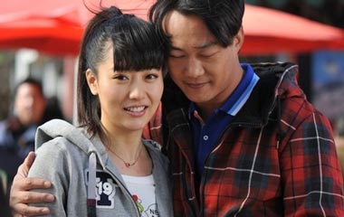 京城四美白冰八面玲瓏受力捧 傳被成龍潛規則
