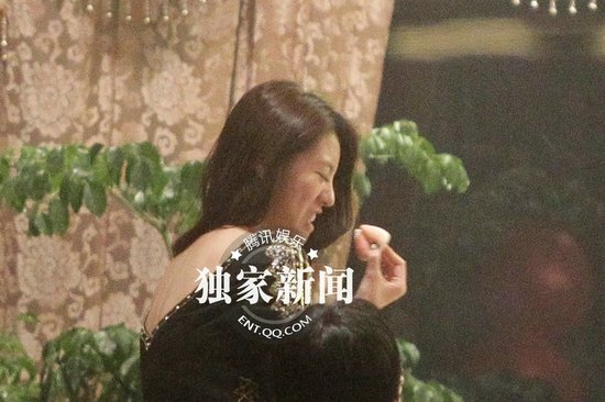 安以軒上海慶生圈內好友齊聚祝壽 舉杯豪飲醉態百出