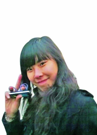 藝術(shù)學院女生入選中國首艘航母女水兵