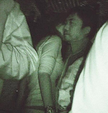 女星進(jìn)了夜店就狂放無限啊！