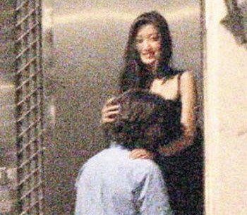女星進(jìn)了夜店就狂放無限啊！