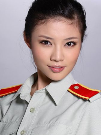 新一代軍藝?；ūP點:殷桃姚琳娜成美女代表