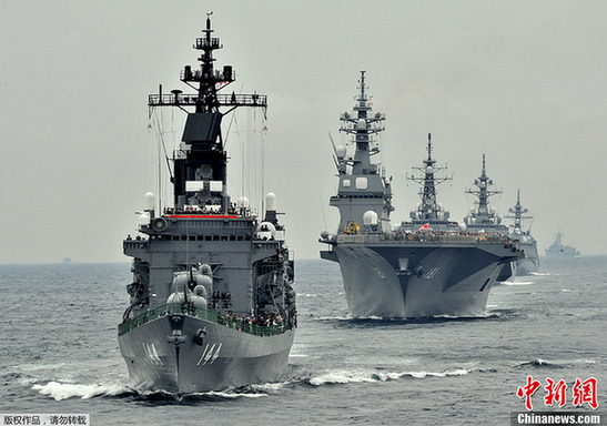 日本海上自衛隊在相模灣舉行閱艦式 美海軍參與