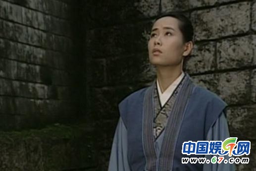 《新白娘子傳奇》經典穿幫照:小青笑場傷不起