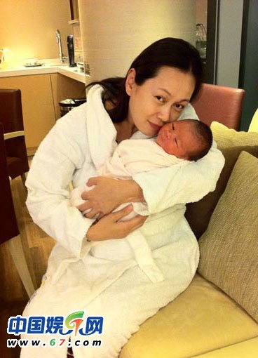 追憶TVB劇龍套美女:風情康華演遍陀槍師姐系列