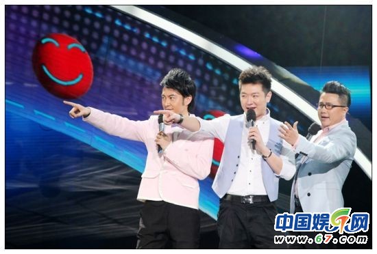 《天天向上》七大主持人背景揭秘 屬跨國合作