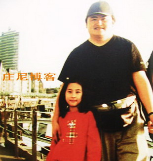 李小璐朱茵同日誕女遭調(diào)侃 盤(pán)點(diǎn)眾星女兒初長(zhǎng)成