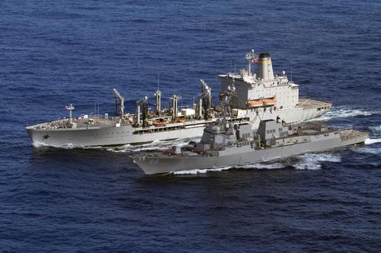 多艘美軍戰艦中國附近海域游弋 航母抵菲律賓