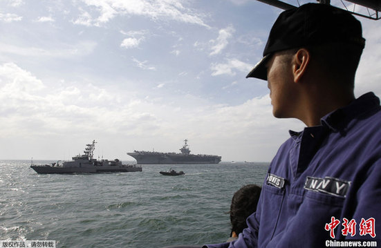 多艘美軍戰艦中國附近海域游弋 航母抵菲律賓