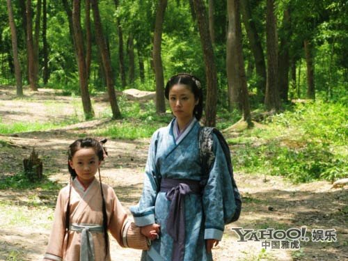 新生代小童星席卷娛樂圈 與當紅大咖合影搶鏡