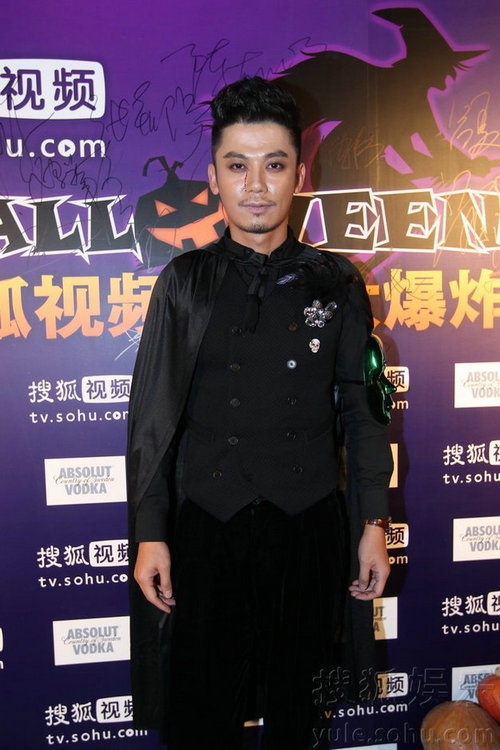 萬圣節派對群魔亂舞 劉雨欣秀豪乳藍燕搔首弄姿