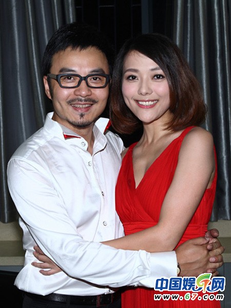湖南衛視名嘴私密照大曝光 李湘自拍秀乳溝(圖)