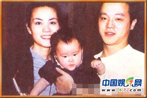 王菲消瘦現身密會陳家瑛 與謝霆鋒分手原因首曝光