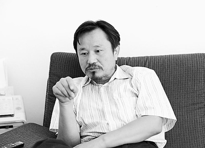 富豪給家鄉老人發敬老金 每月至少3百最多2千
