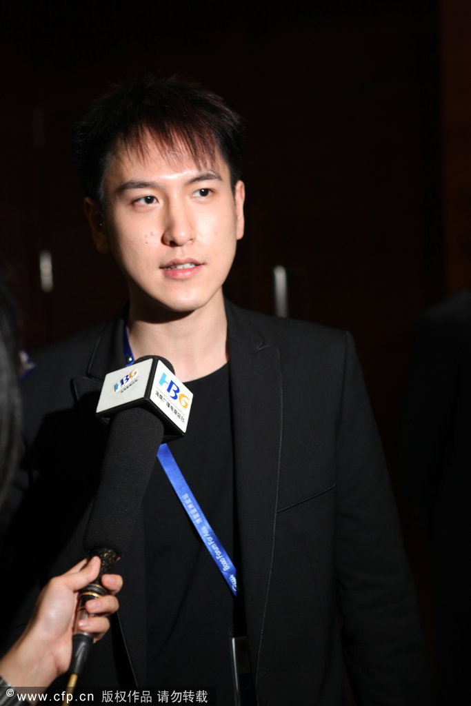 明星富商緣 傳周迅拿下地產大腕