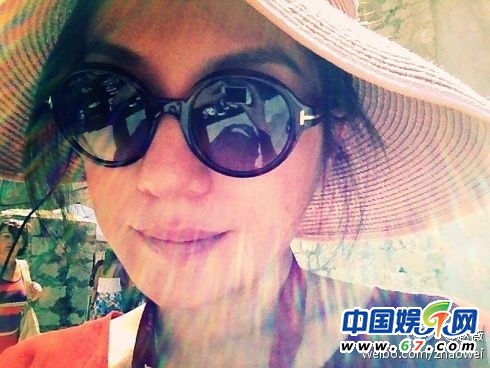 趙薇老公黃有龍首曝愛妻私房美照 網友調侃：家有仙妻終難藏