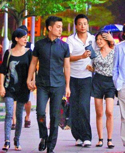 大S汪小菲情侶裝“飛躍”長城 曝婚后恩愛細節(組圖)
