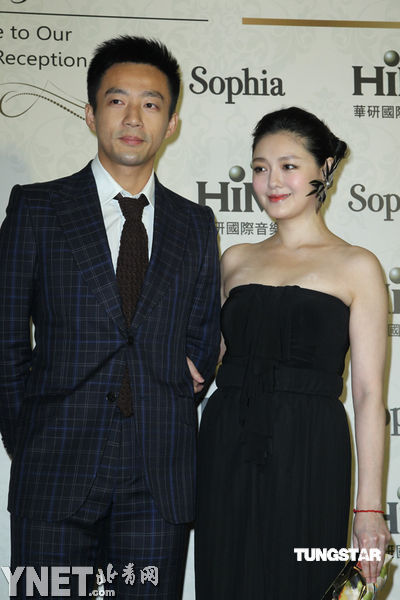 大S汪小菲情侶裝“飛躍”長城 曝婚后恩愛細節(組圖)
