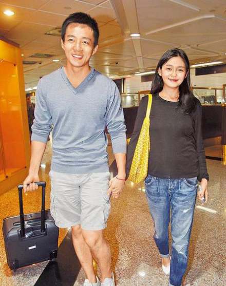 大S汪小菲情侶裝“飛躍”長城 曝婚后恩愛細節(組圖)