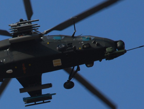 解放軍武直10首次公開亮相 被譽坦克終結者