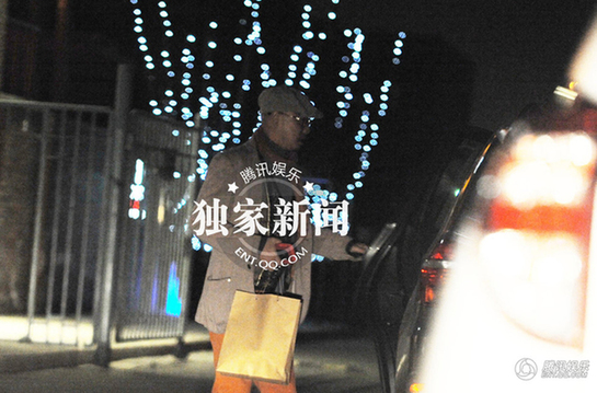 徐崢幽會神秘女