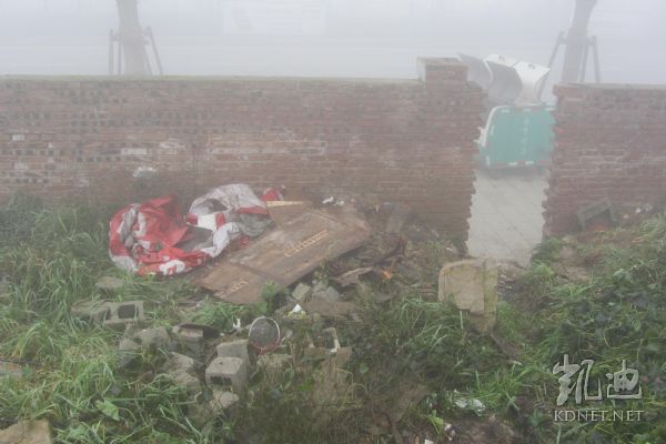 貴州5名男童悶死于垃圾箱內
