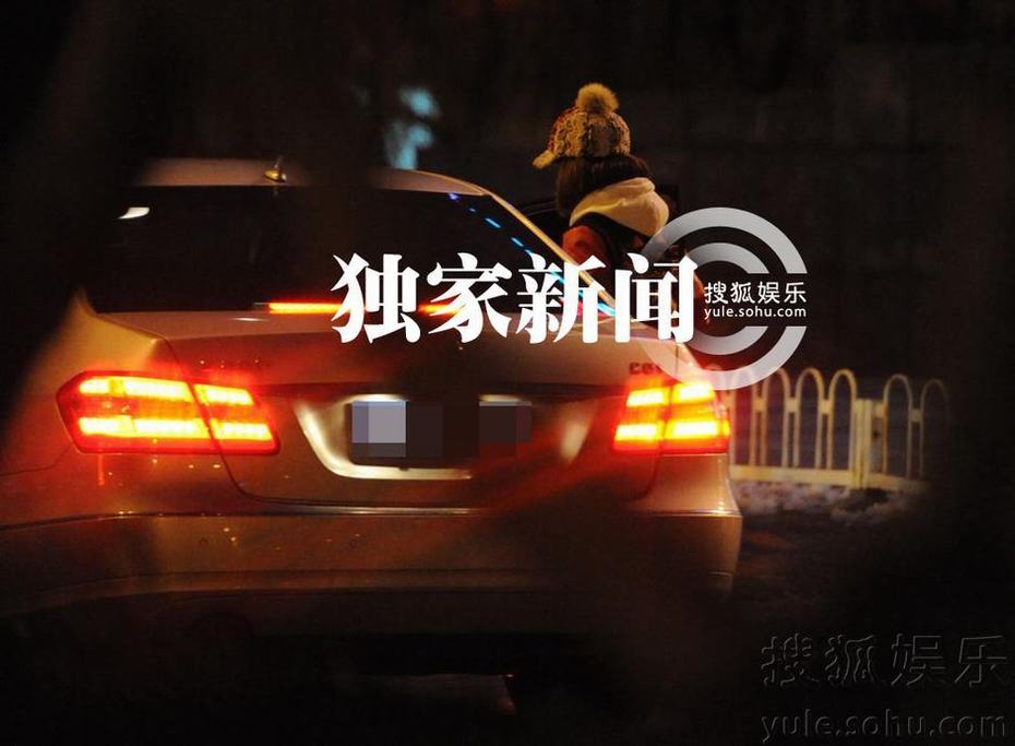 《好聲音》關喆攜美女回京 似女友曝光