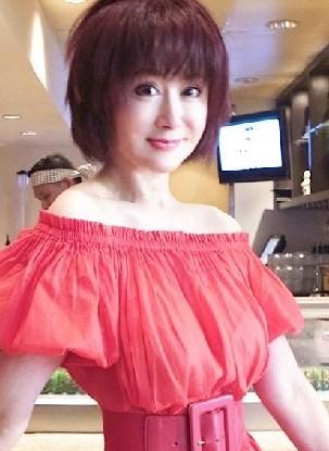 曝明星神奇駐顏術：金喜善輸血 劉德華打回春針