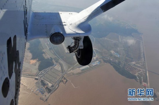 海監(jiān)飛機飛臨釣魚島遭日方攔截
